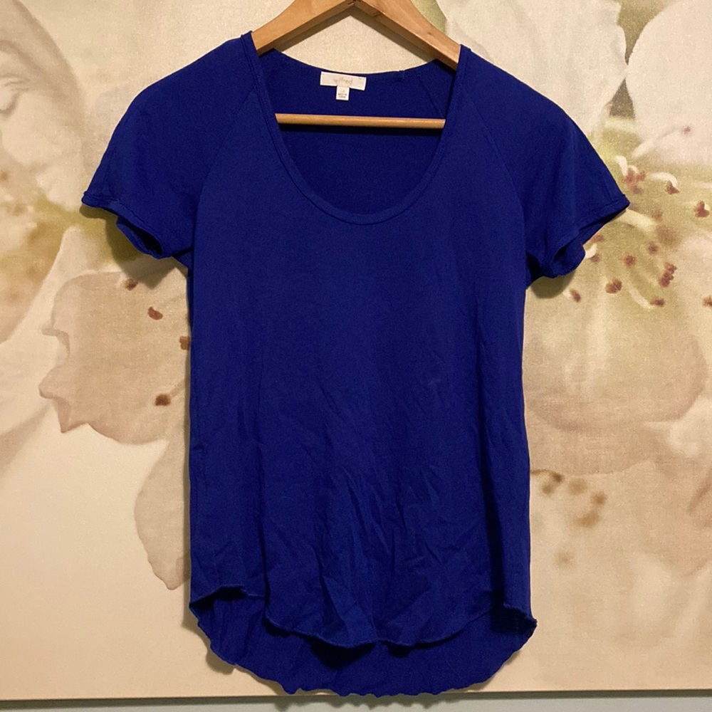 Wilfred soft flowy tshirt